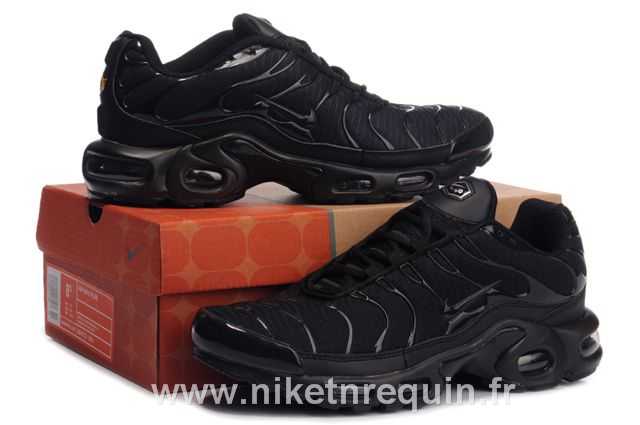 nike air tn noire modèle 2010 (1)